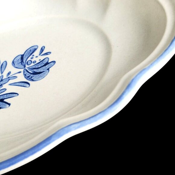 1970s Pfaltzgraff Yorktowne Oval Relish Dish 8 Inch Stoneware Blue and White - Picture 9 of 9